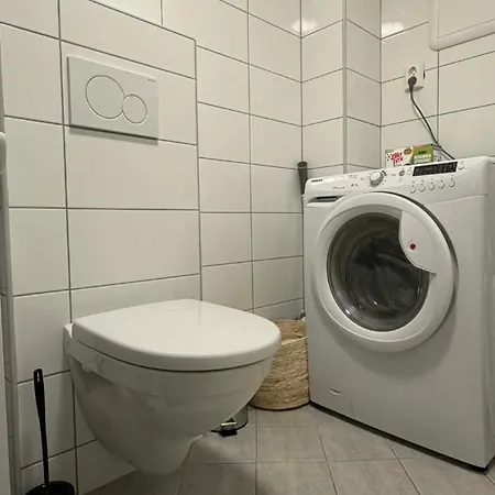 Modern - Walking Distance To Everything Apartman *