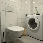 Modern - Walking Distance To Everything Апартаменты *