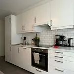 Modern - Walking Distance To Everything Apartmán *