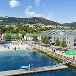 Modern - Walking Distance To Everything Bergen