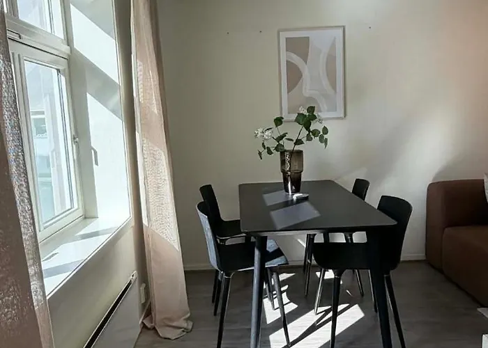 Modern - Walking Distance To Everything * Bergen